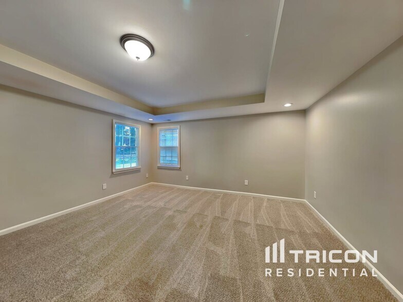 Building Photo - 3560 Erdly Ln