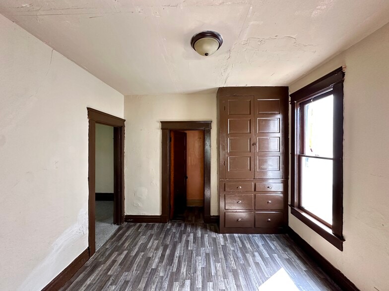Building Photo - 413 Bartram Ave