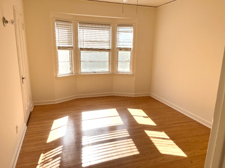 Building Photo - 4160 Mildred Ave