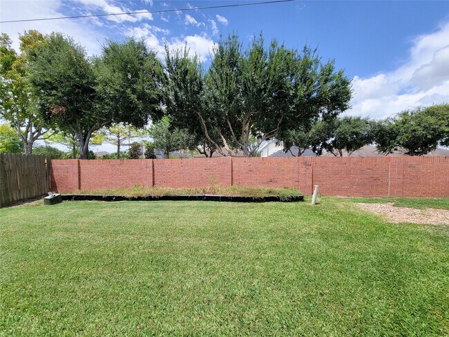 Building Photo - 2210 Pearl Bay Ct