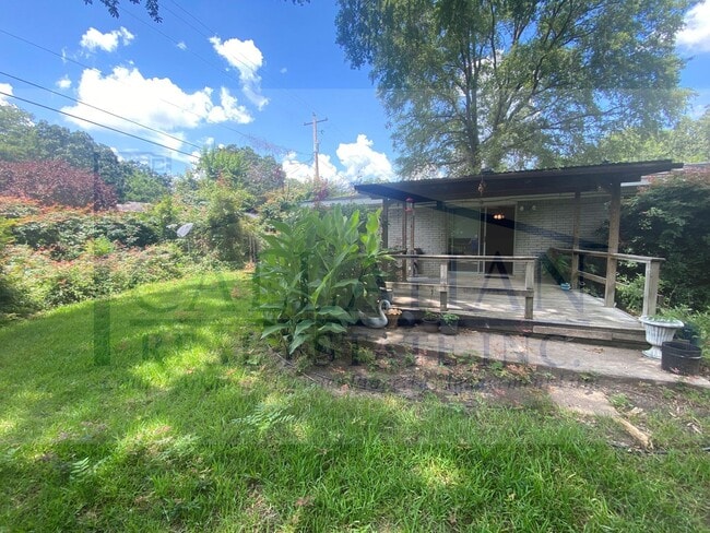 Building Photo - NLR 3 Bedroom Home