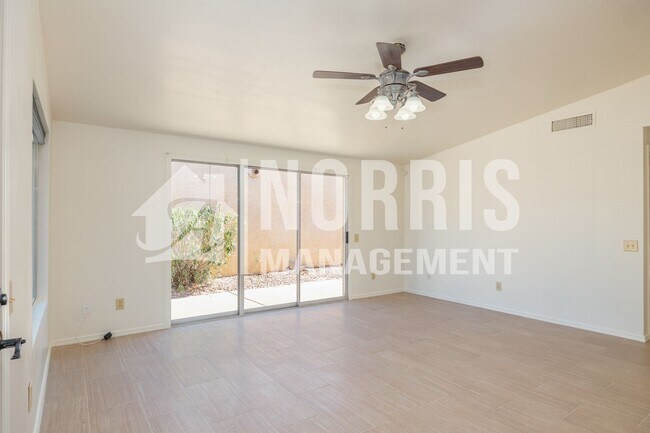 Building Photo - Cozy Home with No HOA and a Large NO Maintenance Backyard
