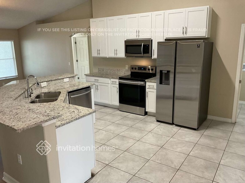 Building Photo - 221 Heronwood Cir