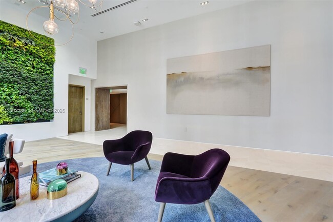 Building Photo - 650 NE 32nd St