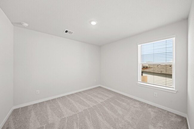 Building Photo - 4006 Crowning Ct