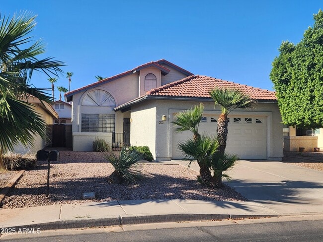 Primary Photo - 4256 W Park Ave