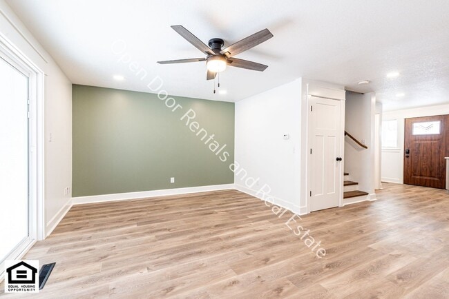 Building Photo - 15110 Tally Ho Dr