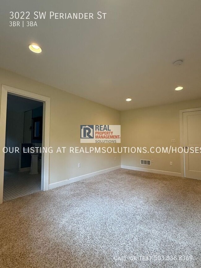 Building Photo - 3022 SW Periander St