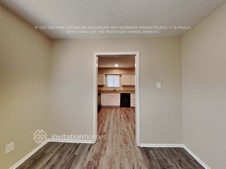 Building Photo - 16014 Logan Rock Rd