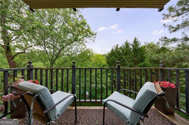 Building Photo - 27306 Plantation Dr NE