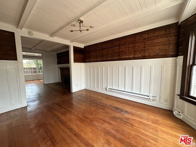 Building Photo - 49 Dudley Ave