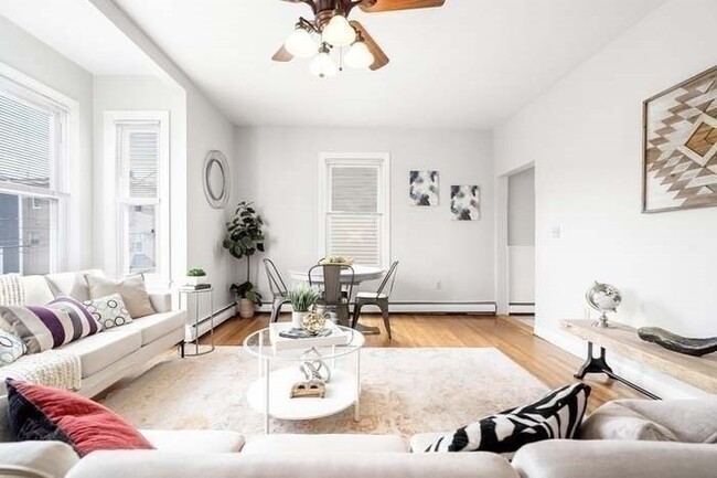 Primary Photo - 19 Chestnut Ave