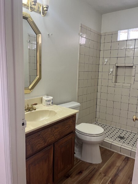 Building Photo - 2204 Dallas St