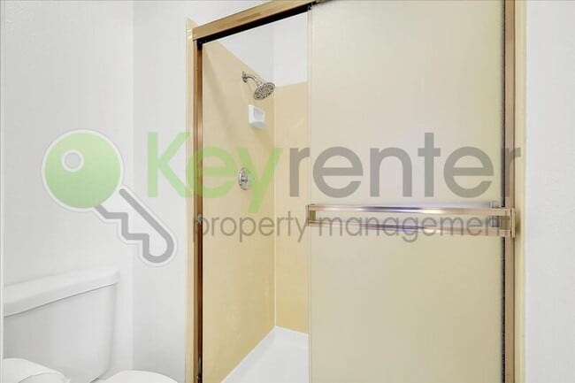 Building Photo - 7733 Lauppe Ln