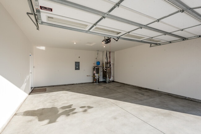 Building Photo - 304 Johnson Rd