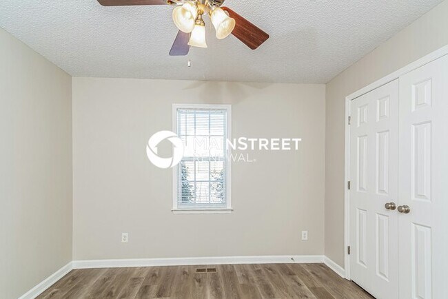 Building Photo - 3 Bedroom Pet-Friendly Home in Raleigh, NC with Main Street Renewal