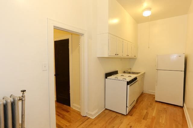 Building Photo - 4650 N Paulina St