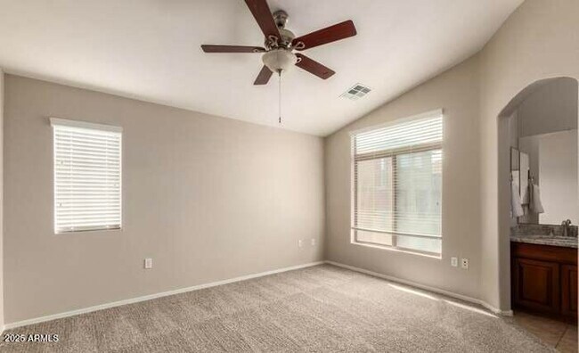 Building Photo - 2401 E Rio Salado Pkwy