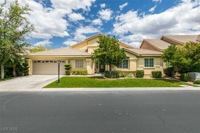 Primary Photo - 10732 Tapestry Winds St
