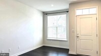 Building Photo - 229 Wynstone Ct
