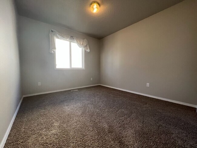 Building Photo - 2890 S Ladera Pl