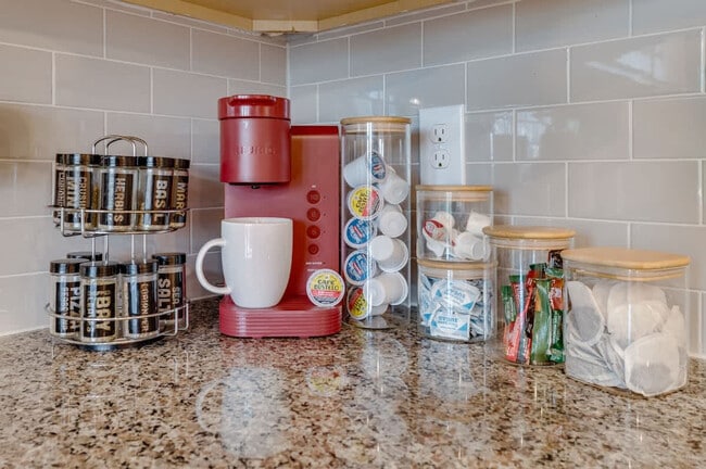 Building Photo - 4122 Bunker Dr