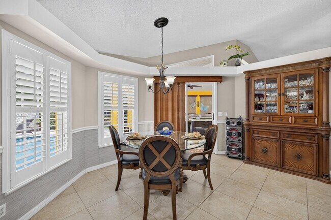 Building Photo - 3077 SE Galt Cir