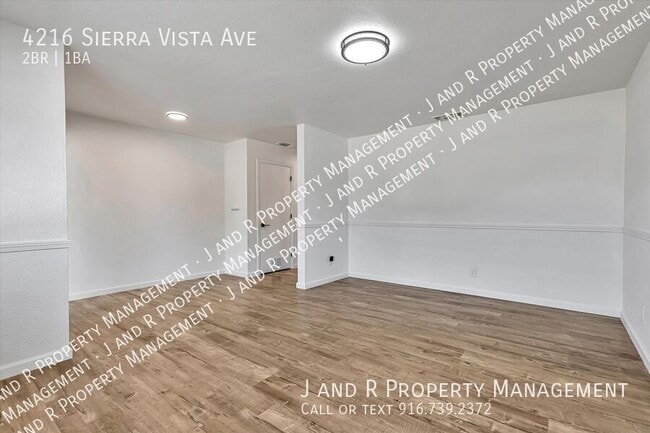 Building Photo - 4216 Sierra Vista Ave