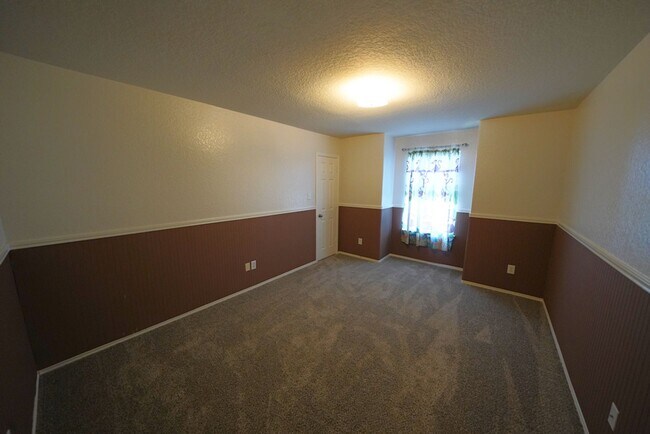 Building Photo - 6307 Myrtle Run