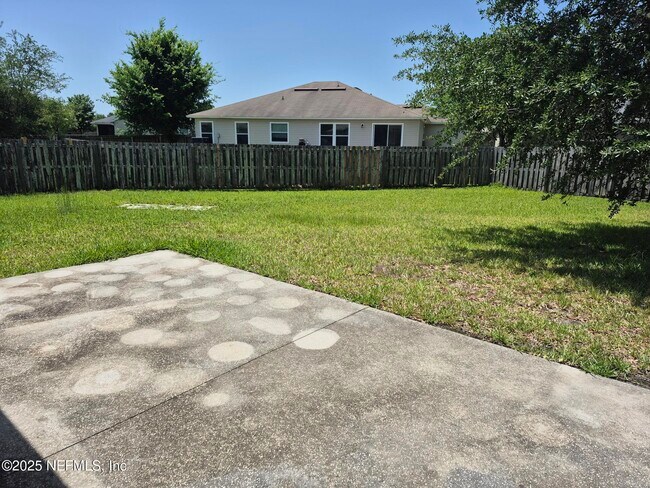 Building Photo - 7526 Lirope St