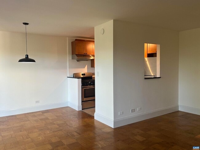 Building Photo - 511 1st St N