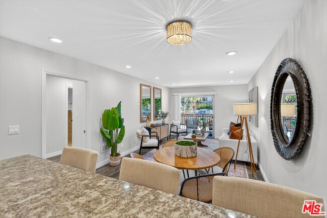 Building Photo - 1125 Pico Blvd