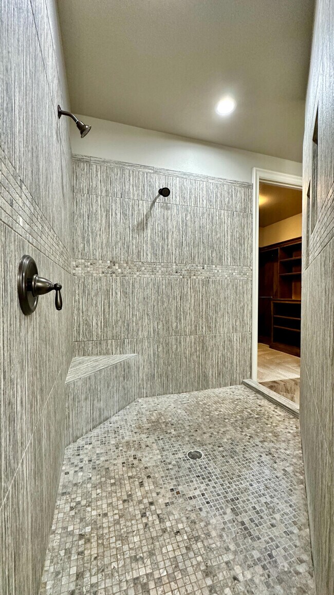 Building Photo - 4202 126th St