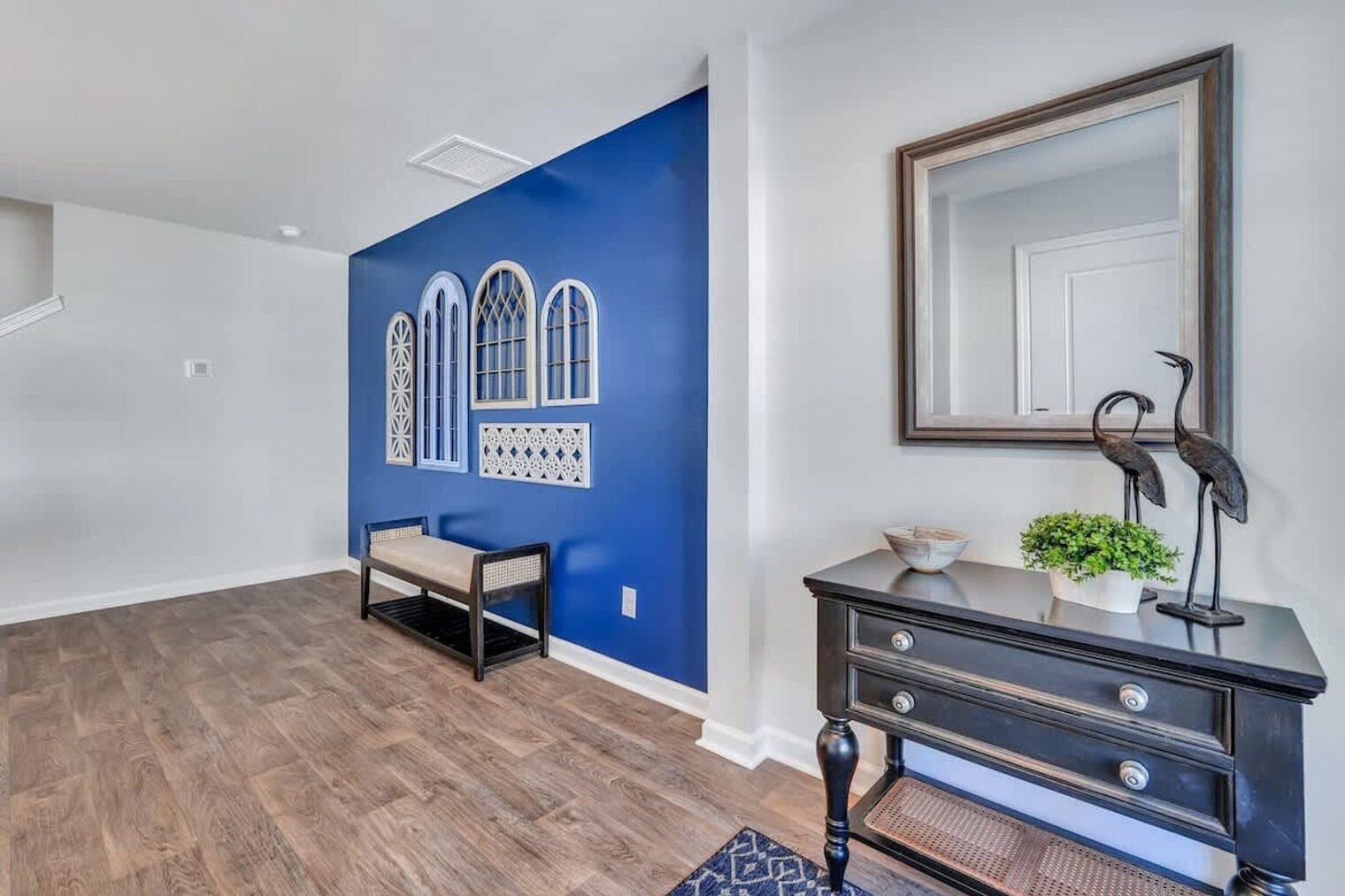 Building Photo - 321 Dogwood Cir