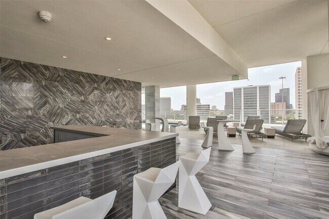Building Photo - 4521 San Felipe St
