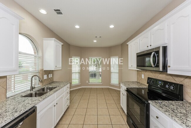 Building Photo - 14105 Silkwood Dr