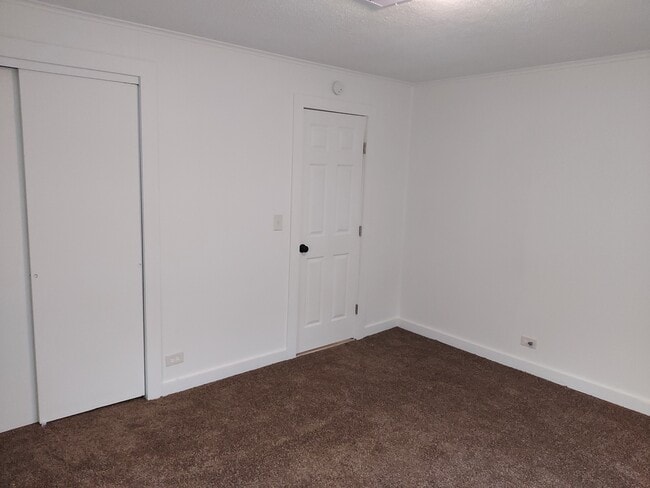 Building Photo - 1120 28th St