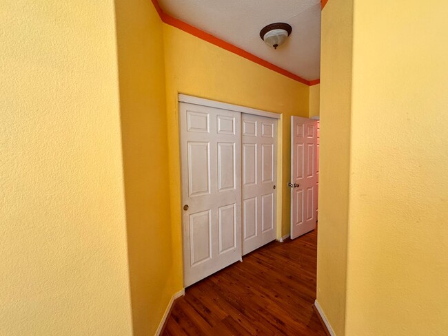 Building Photo - One Story Home For Rent