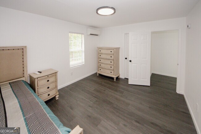 Building Photo - 6157 Orville Dr