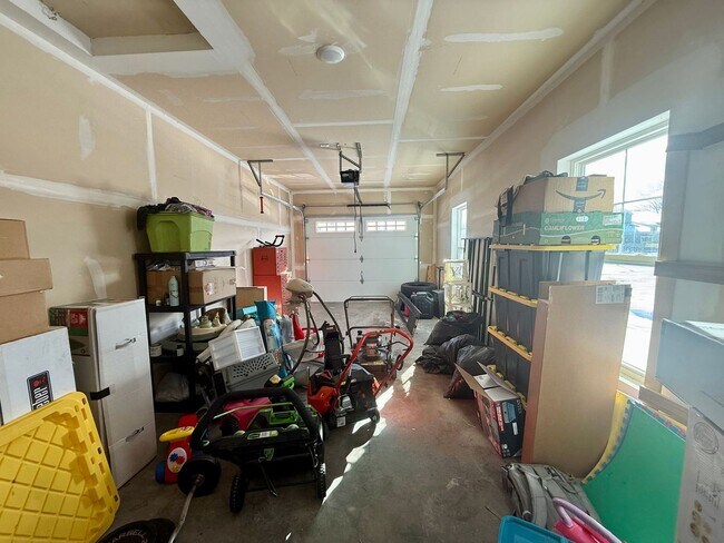 Building Photo - 516-518 W Thomas St