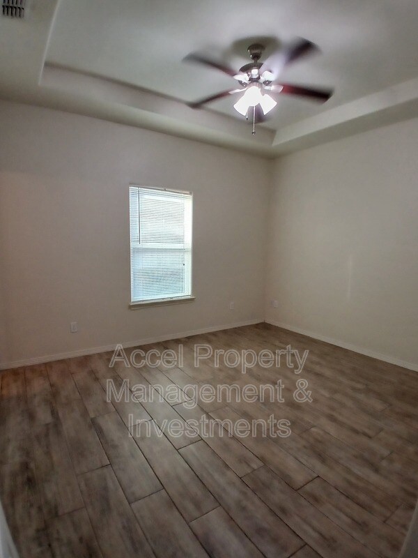 Building Photo - 3713 Whitewing Ave