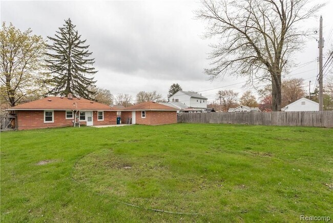 Building Photo - 31733 Kathryn St