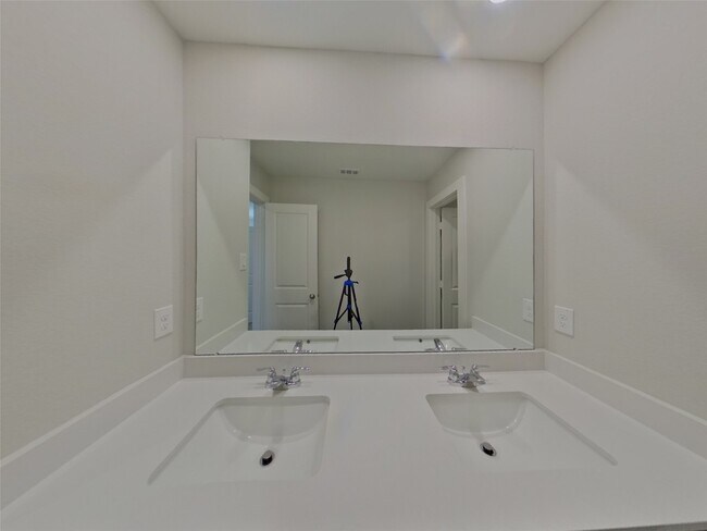 Building Photo - 22825 Terrazzo Dr