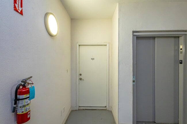 Building Photo - 502 Shiloh Dr