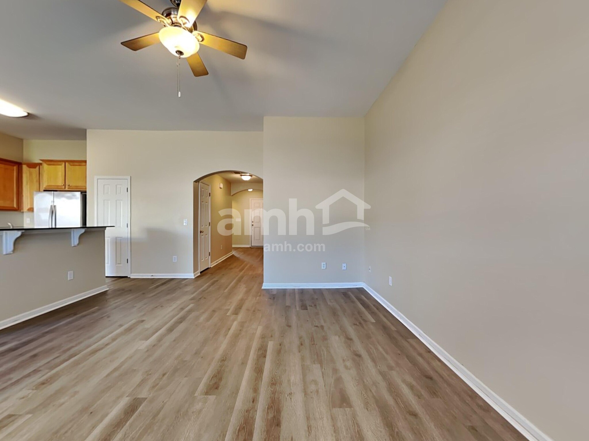 Building Photo - 411 Pine Hill Ln