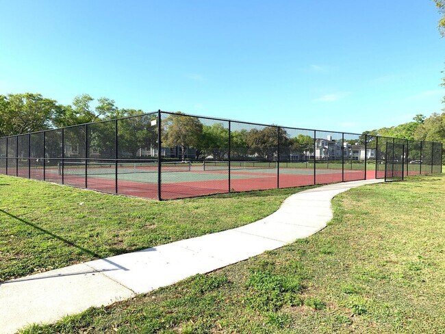 Building Photo - Quaint 2BR/2BA Citrus Park End Unit Condo ...