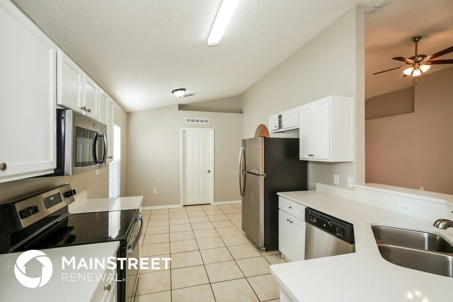 Building Photo - 9135 Shindler Crossing Dr