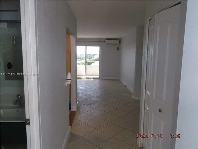 Building Photo - 7904 West Dr