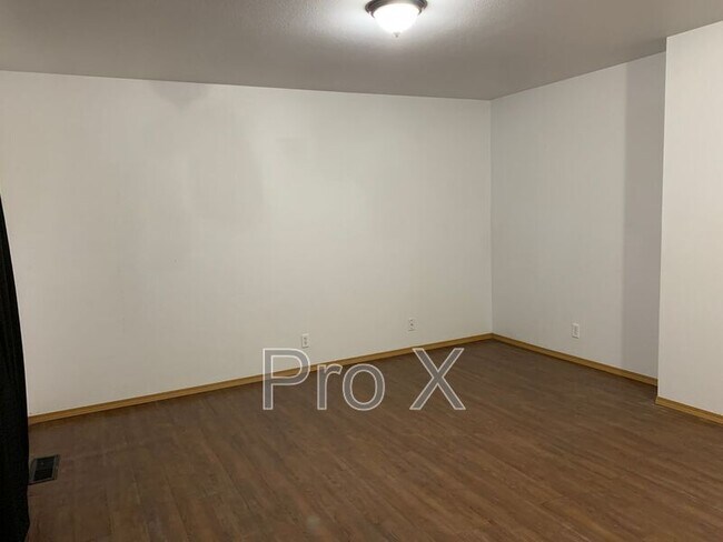 Building Photo - 4569 E Zora St