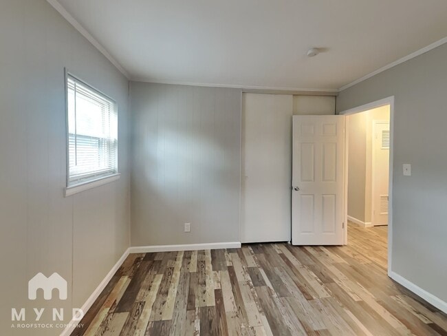 Building Photo - 4957 Betsy Dr